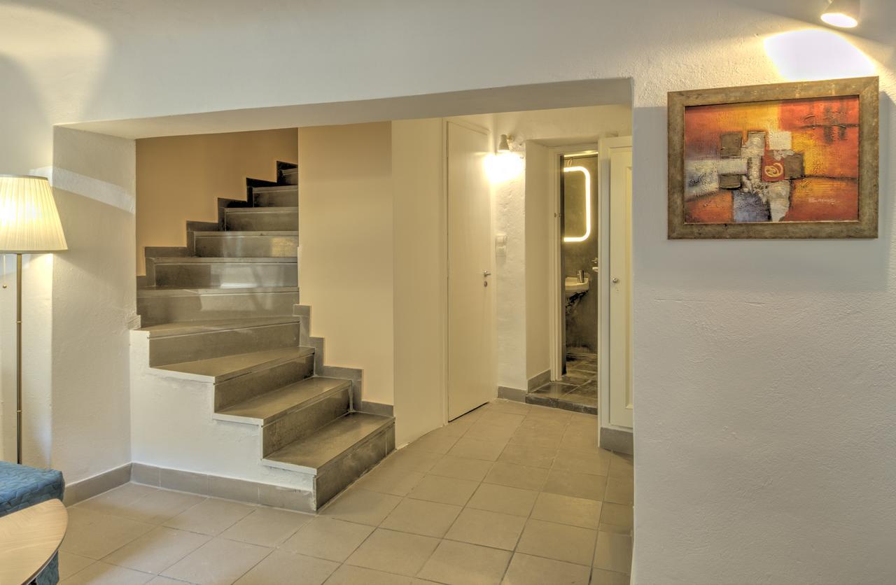 Aria Plaka Residence Atene Esterno foto